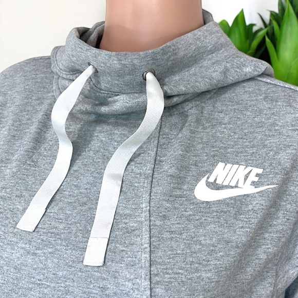 Nike Women’s Gym CLC Funnel Hoodie in Birch Grey with Seamed Pockets - Picture 6 of 16